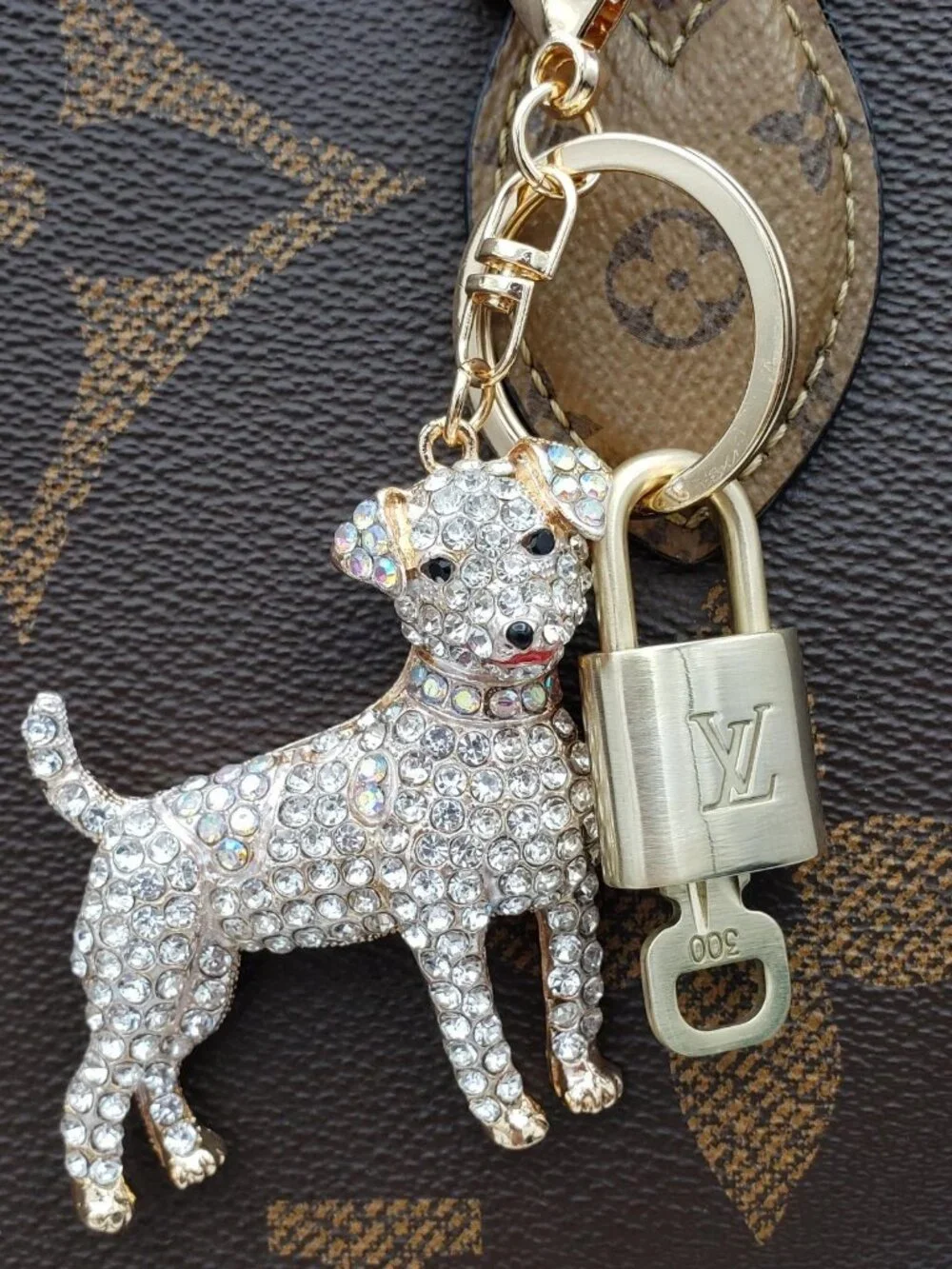 Authentic LV Gold Padlock 🔒Unbranded Dog Keychain Charm for Louis Vuitton Bags - Picture 8 of 10